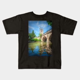 Magdalen Bridge, Oxford Kids T-Shirt